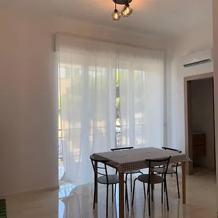 Casa Claudia Lt - Monolocale Per Vacanze Nel Salento A